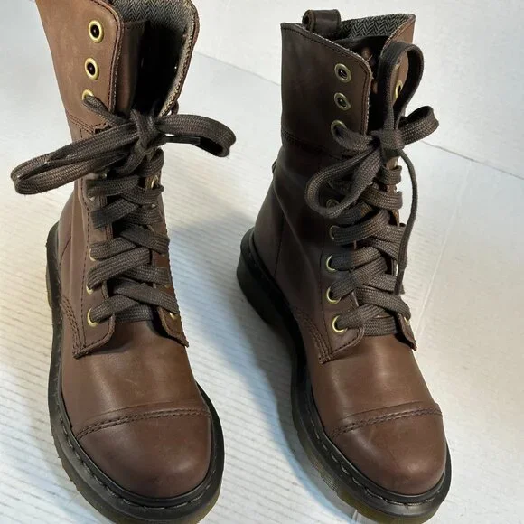Dr. Martens Ladies size 7 Amilita Combat boots - Picture 3 of 16